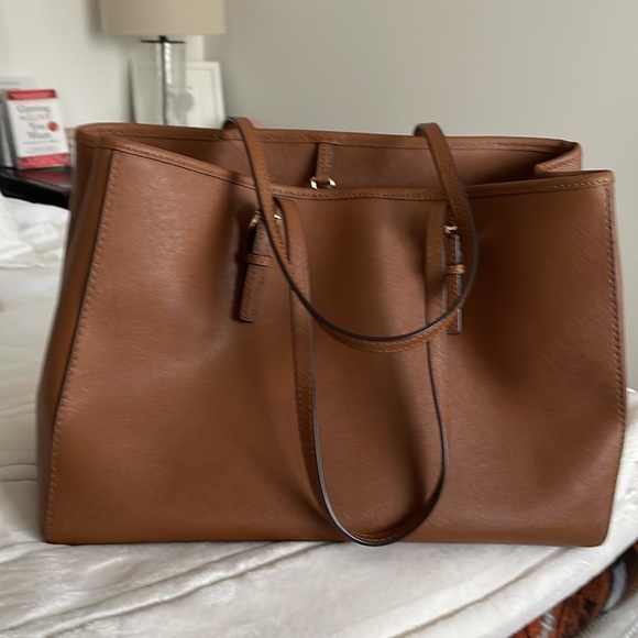 Authentic Michael Kors purse double strap brown - Picture 3 of 4